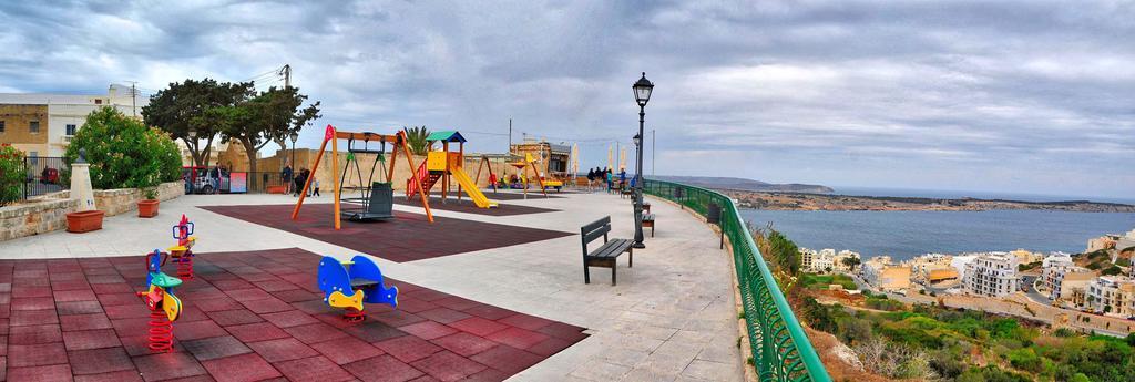 No56 Tower View WATER'S EDGE SEAFRONT LICENSED APARTMENT Mellieħa Zewnętrze zdjęcie